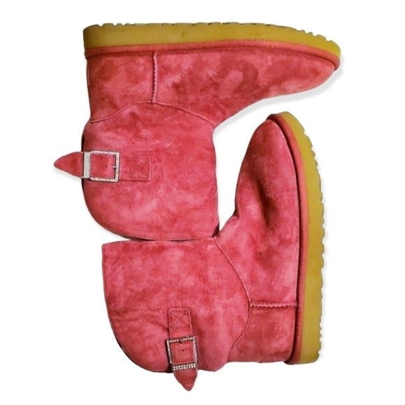 UGG Red Suede Leather Remora Classic Short Boots Crystals Buckle Sz 9 - Picture 2 of 12